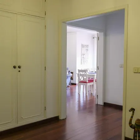 Guia's Gorgeous & Spacious Апартаменты Кашкайш