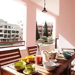 Flh Cascais Gorgeous & Spacious Apartment Lägenhet Cascais