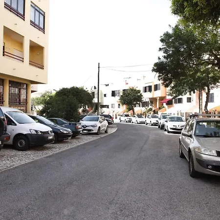 Daire Guia's Gorgeous & Spacious Cascais