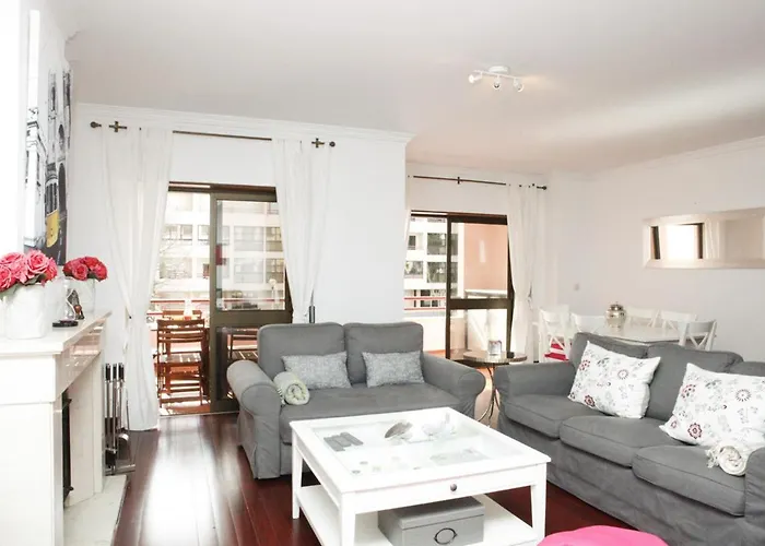 Flh Cascais Gorgeous & Spacious Apartment Cascais